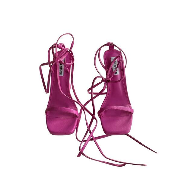 Steve Madden Lafayette Sandal - Picture 2 of 9